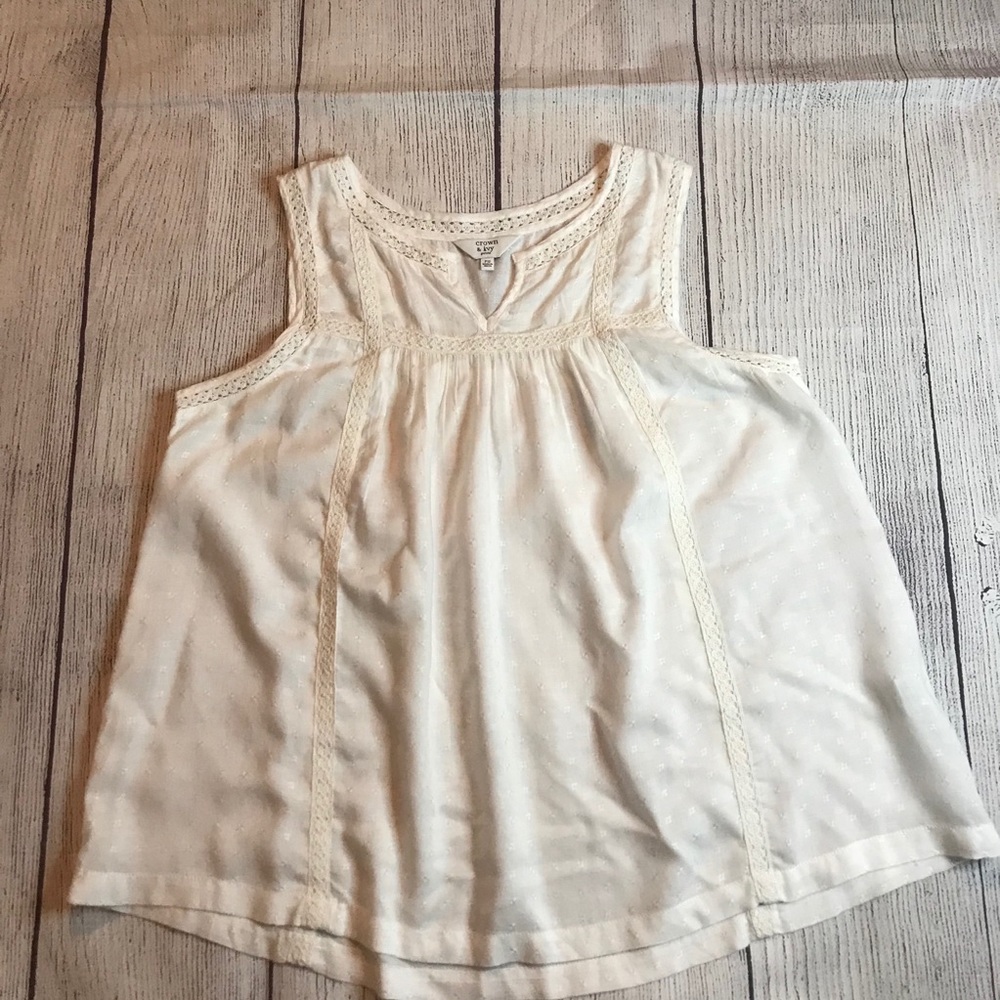 Crown & Ivy White Lightweight Tank with Lace